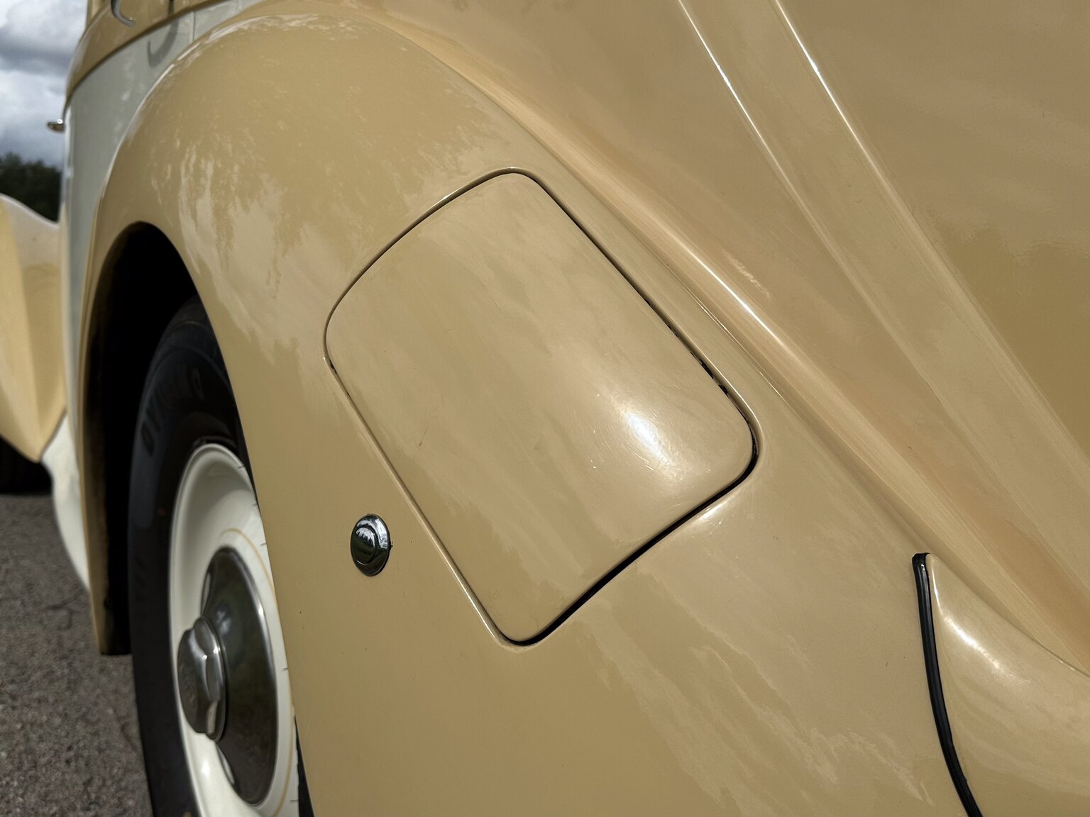 Exteriörbild på 1947 Bentley Mark IV Sport Saloon