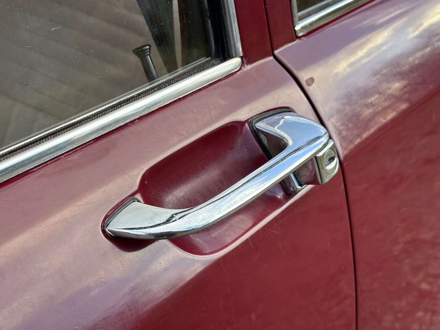 Exteriörbild på 1973 Alfa Romeo Berlina 2000