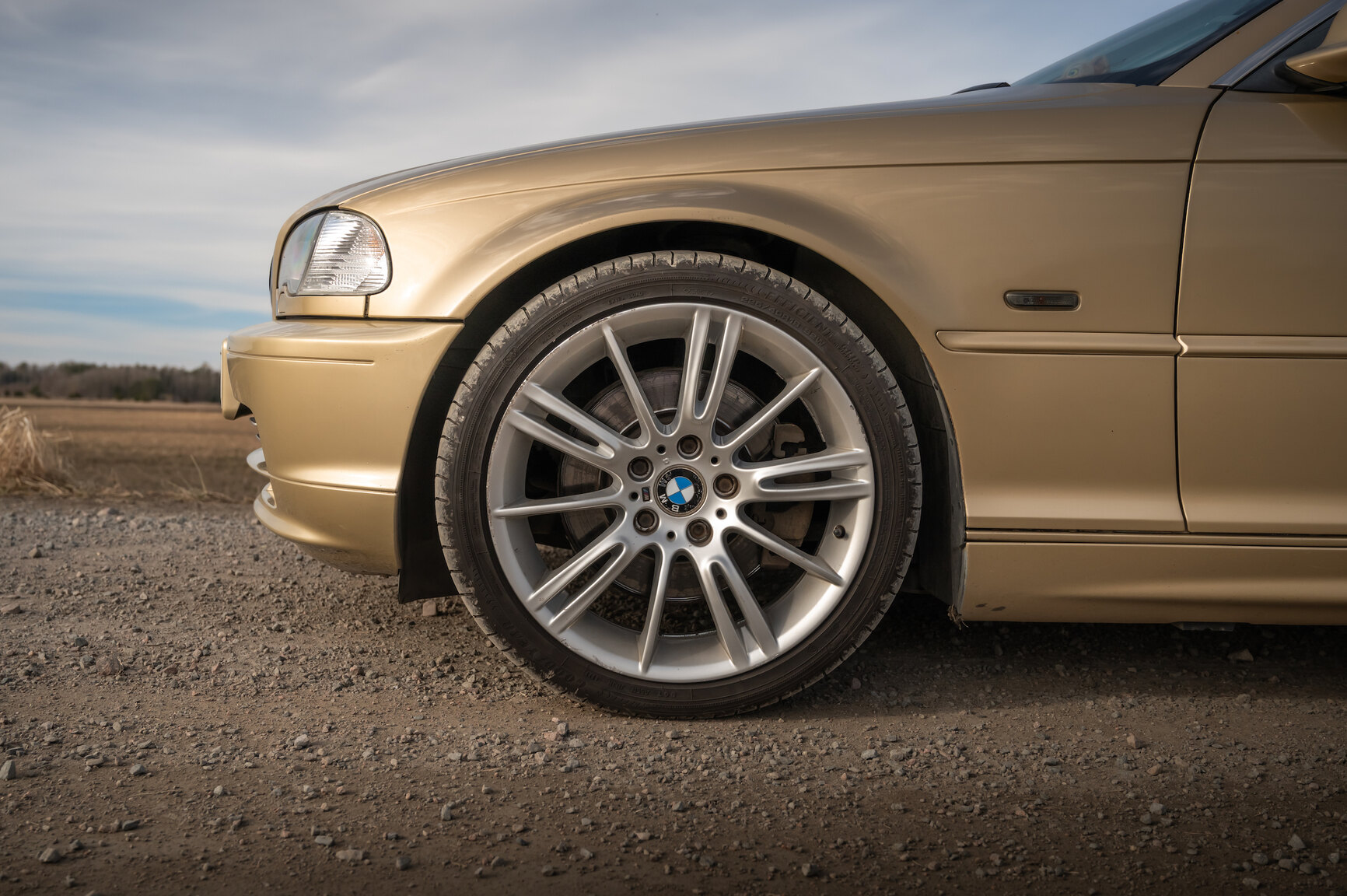 Exteriörbild på 2001 BMW 330Ci
