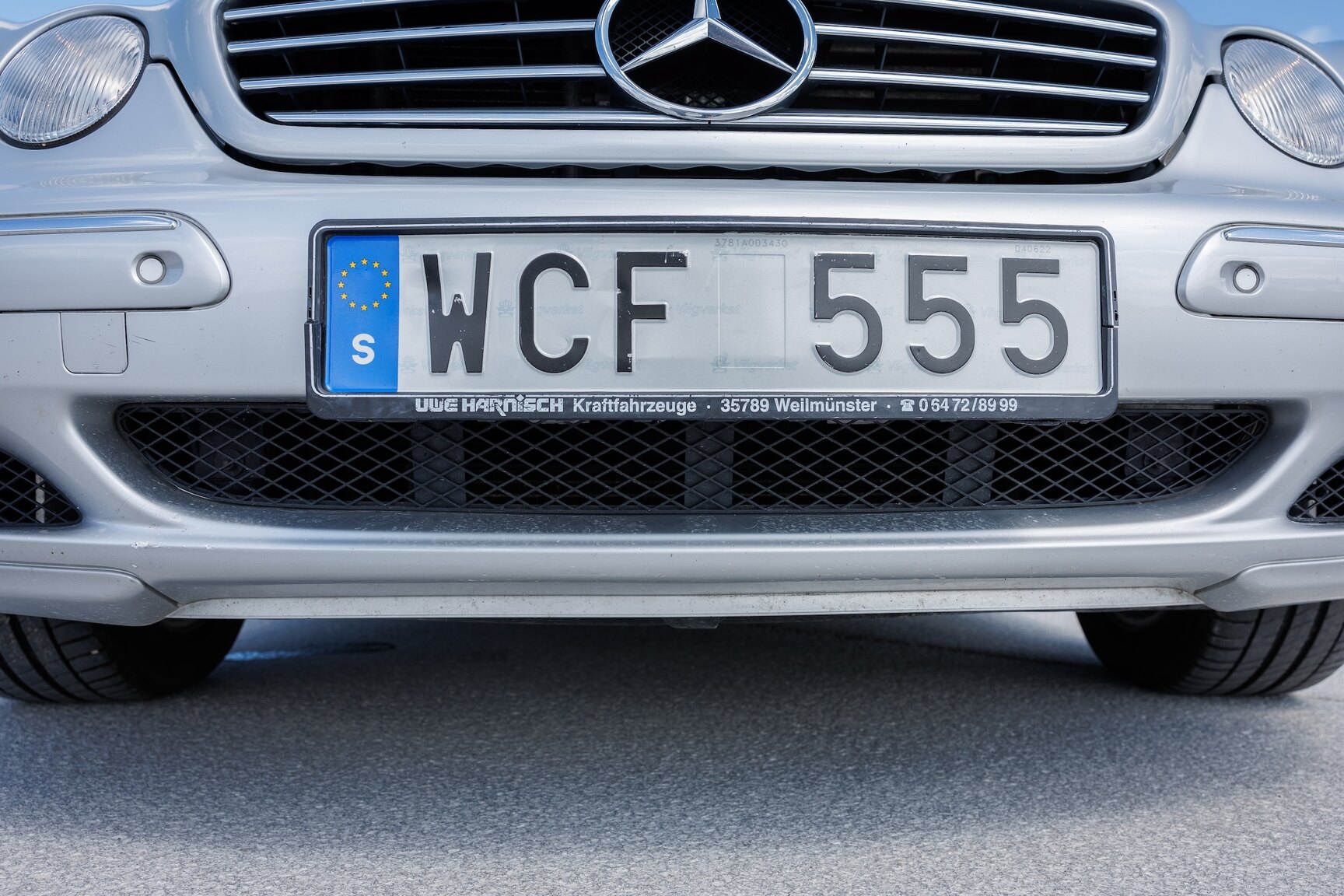 Exteriörbild på 2000 Mercedes-Benz CL600