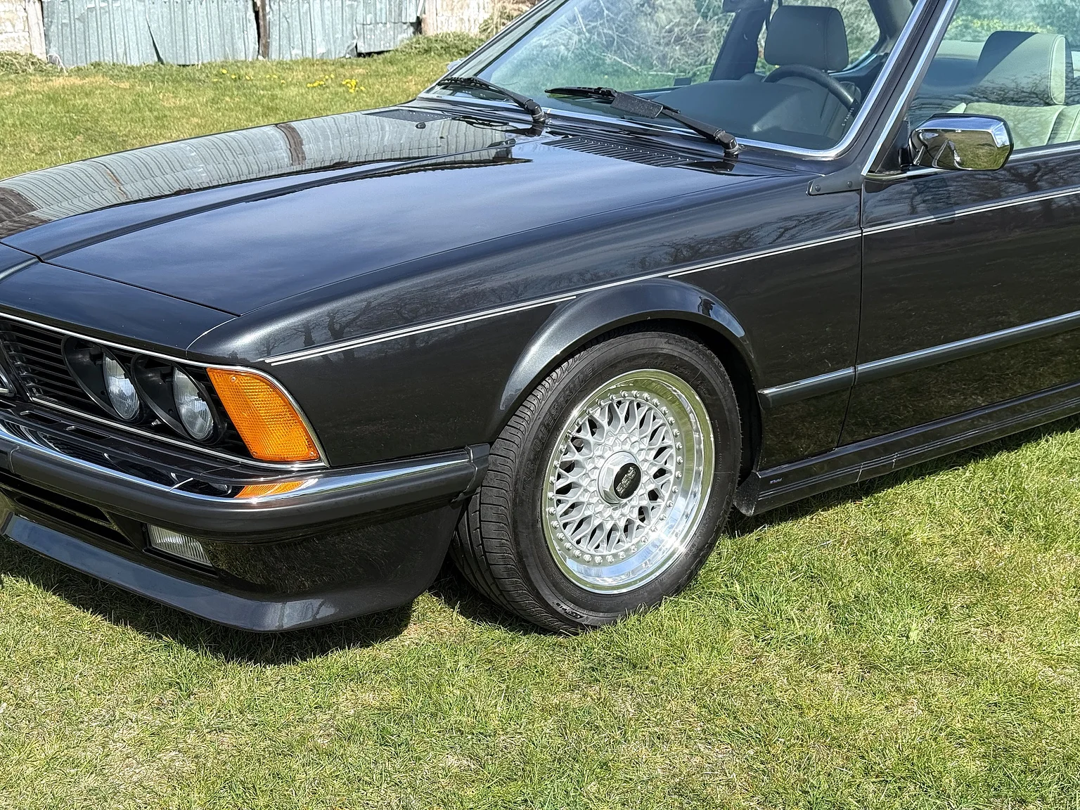 Exterior image of 1985 BMW 635 CSiA (E24) (40)