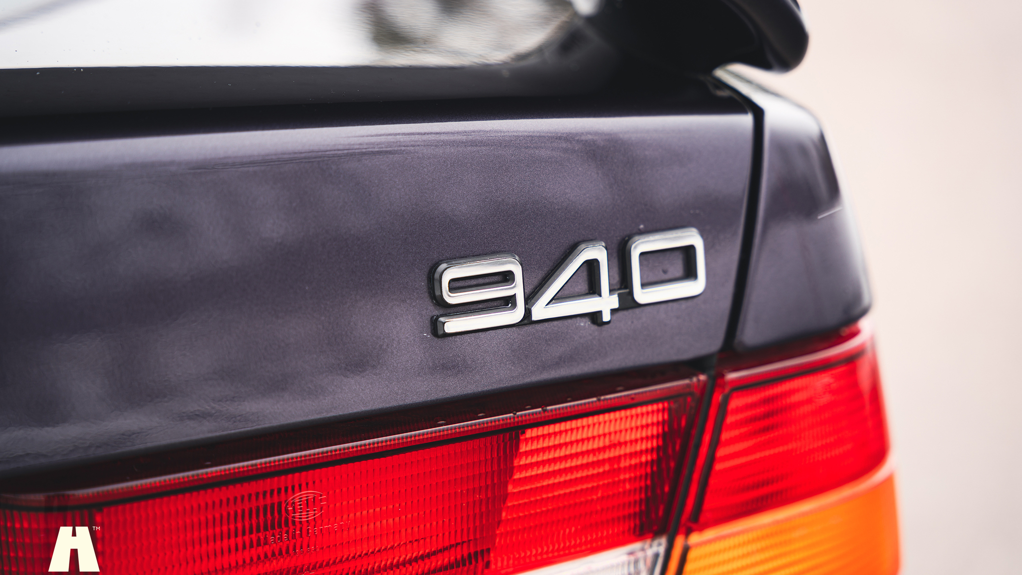 Exterior image of 1995 Volvo 940 SE