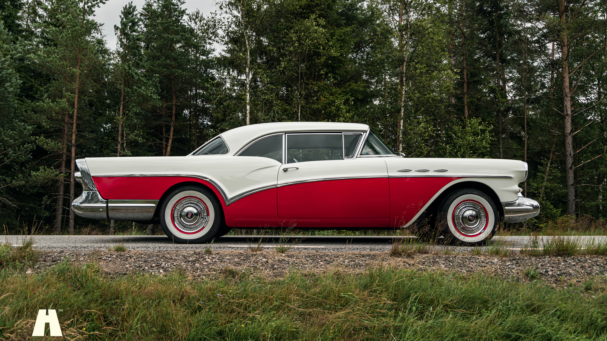 Exterior image of 1957 Buick Special Riviera (Model 46R) V8 (13)