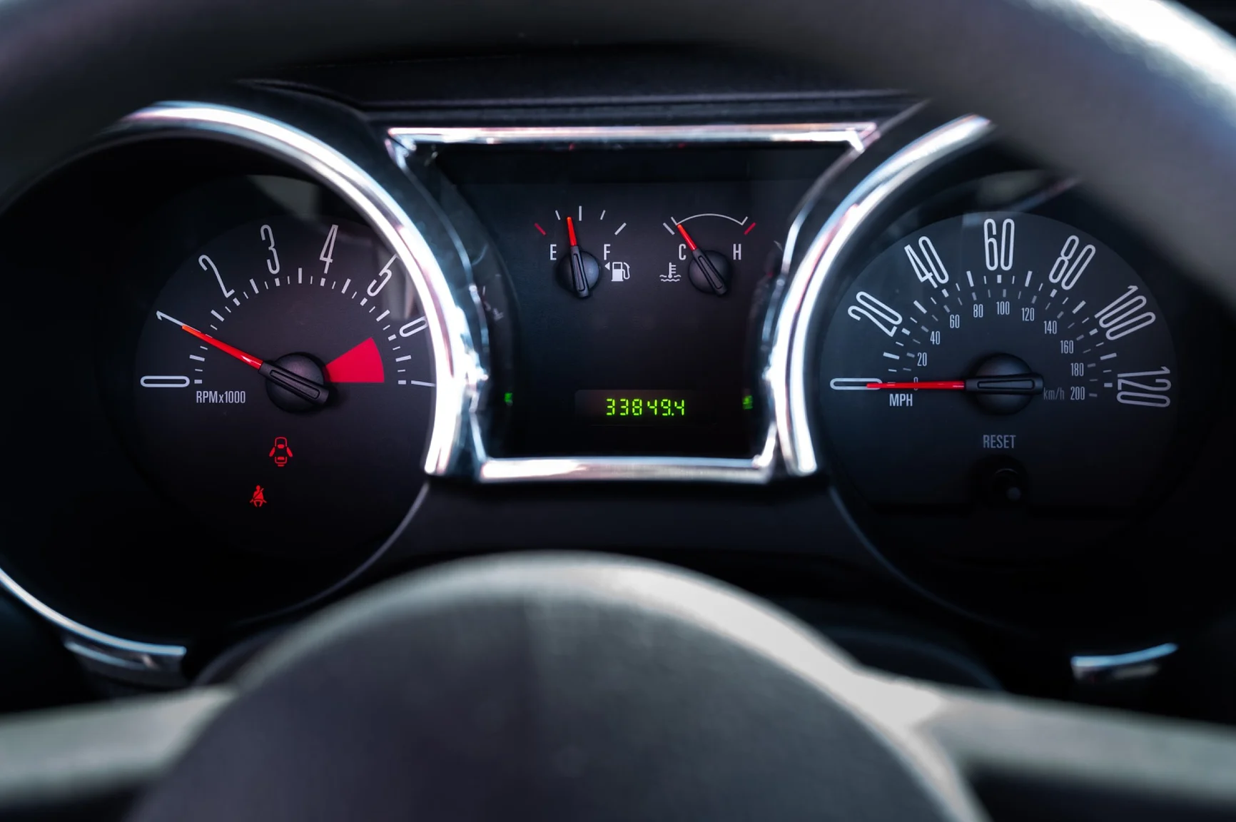 Interior image of 2006 Ford Mustang Convertible (3)