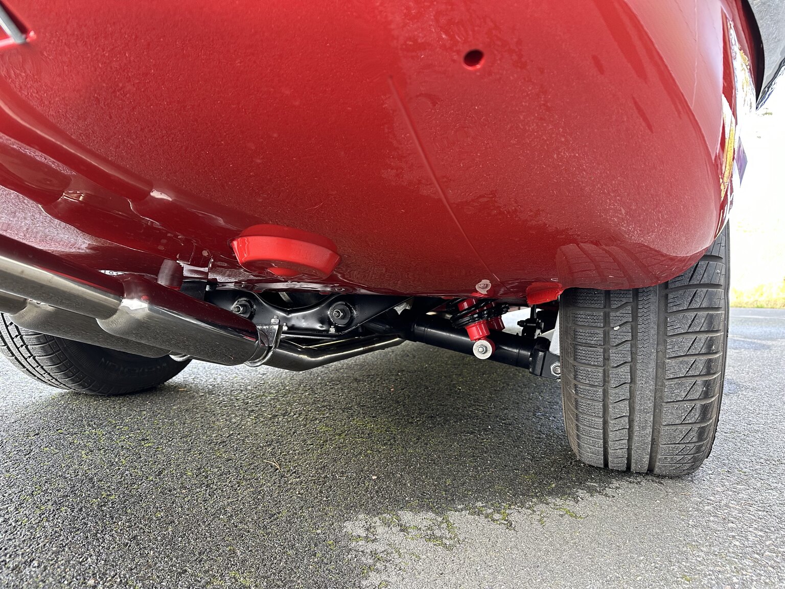 Exterior image of 1965 Jaguar E-Type Series 1 (75)