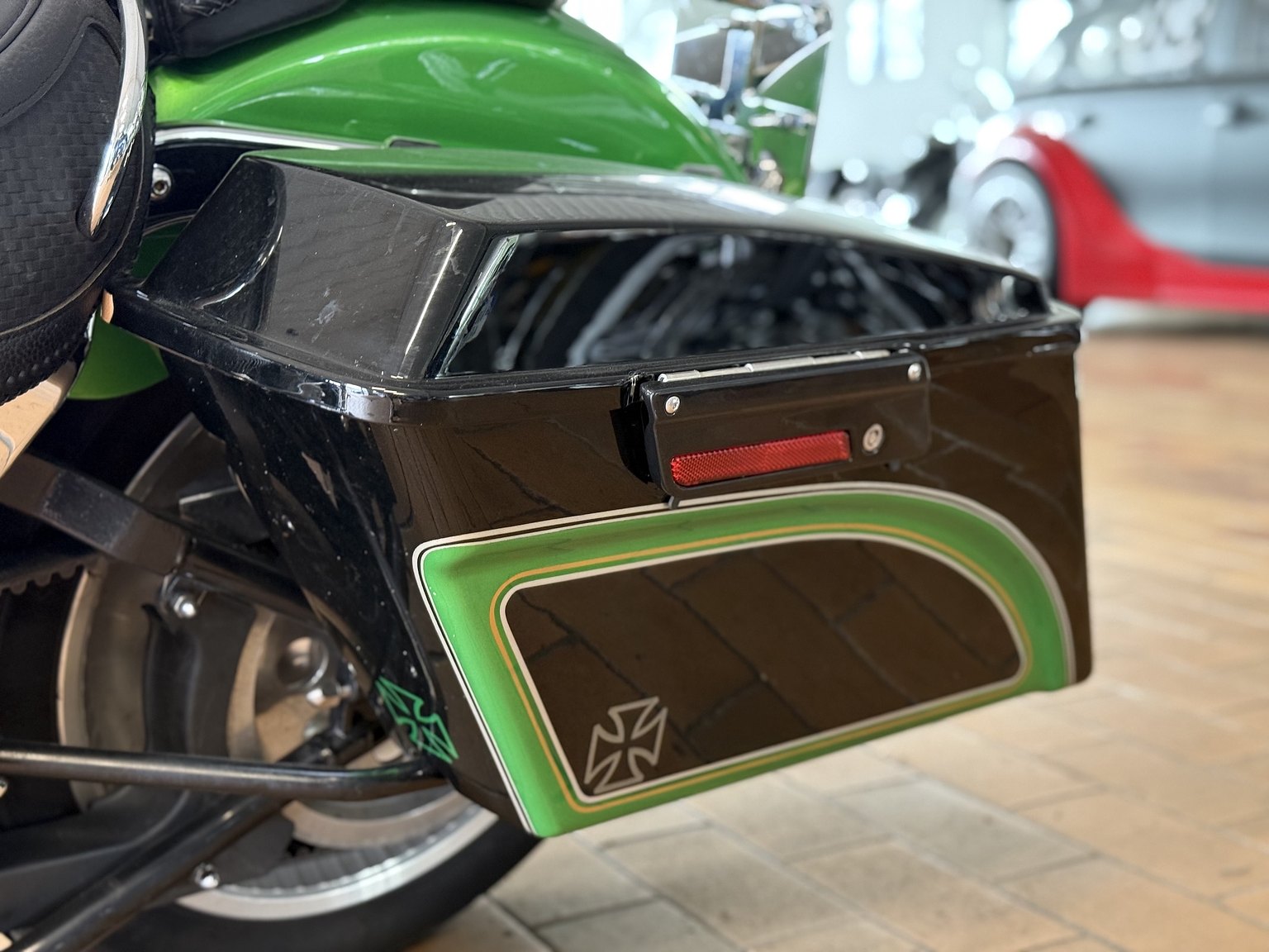 Exterior image of 1999 Harley-Davidson Custom