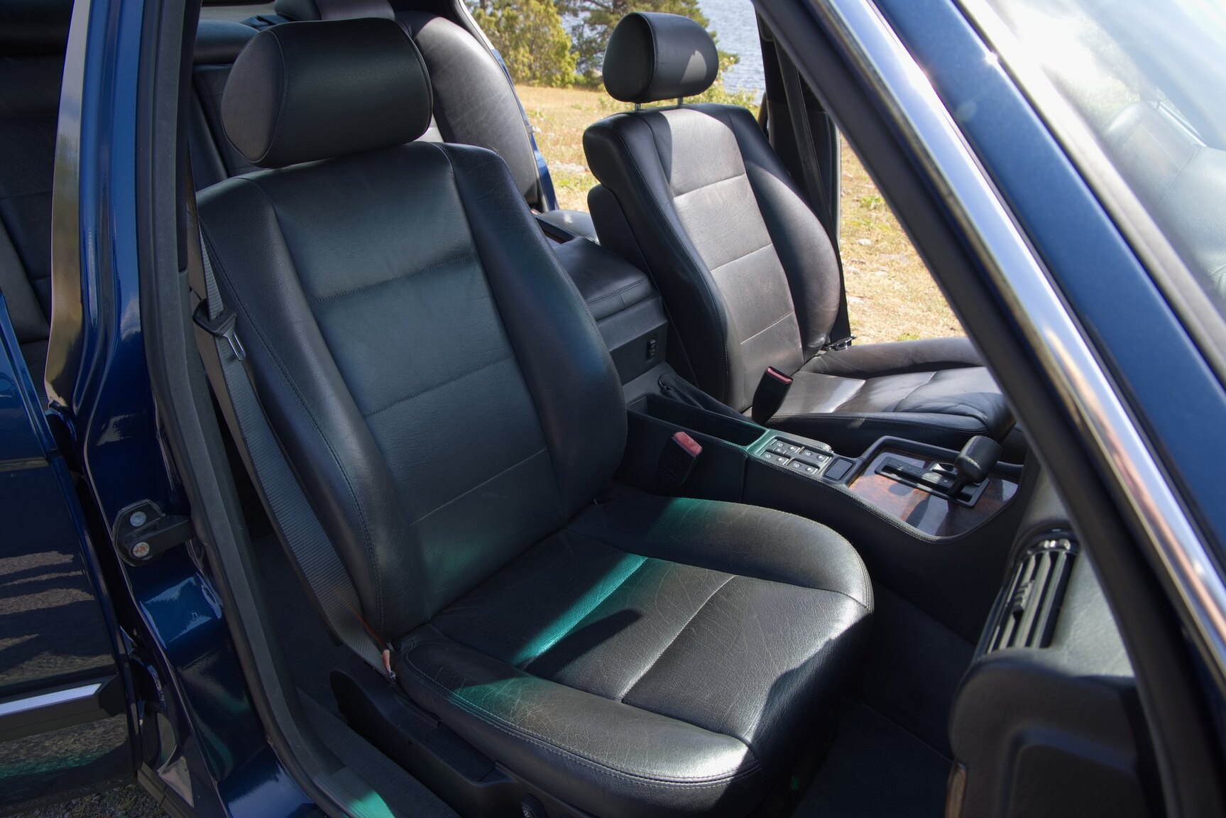 Innenraumfoto von 1990 BMW 750 IAL Highline
