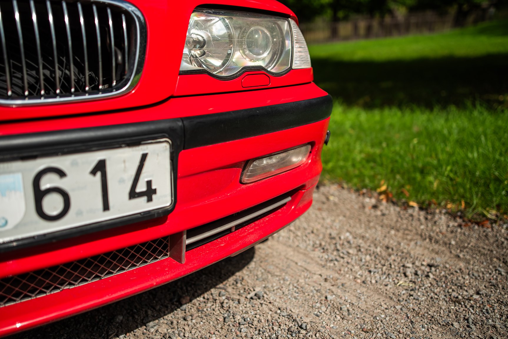 Exterior image of 2001 BMW 330Xi
