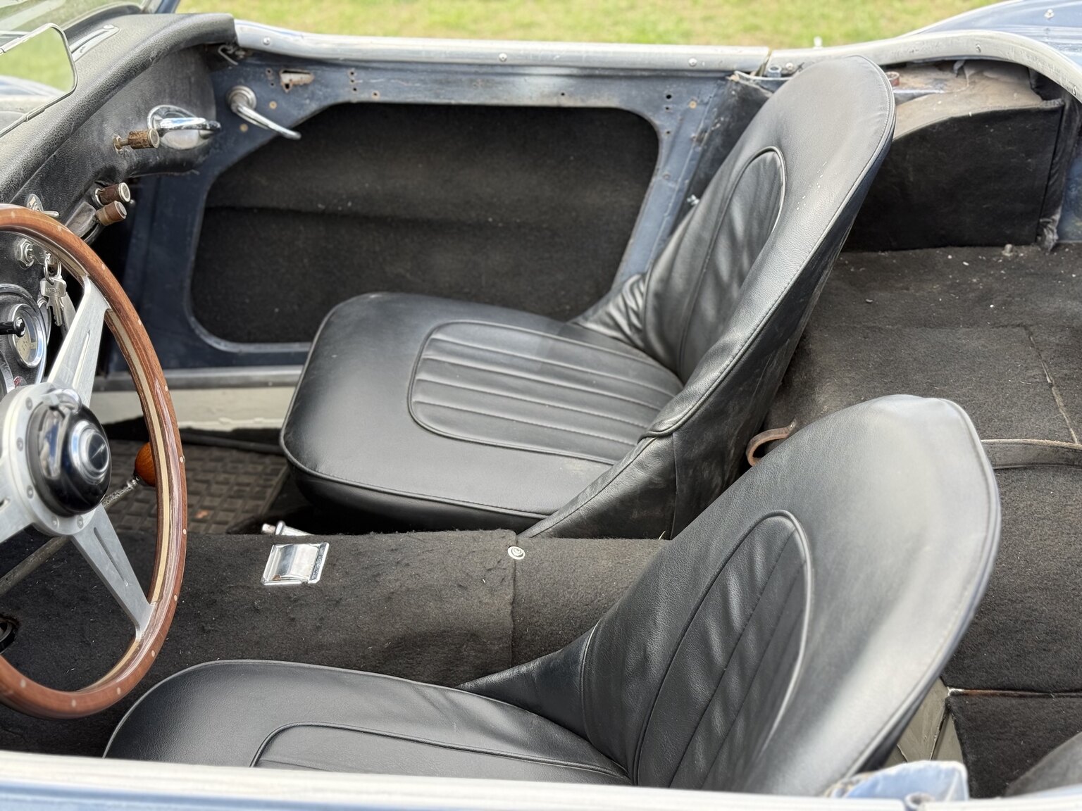 Interior image of 1958 Austin-Healey 100-6