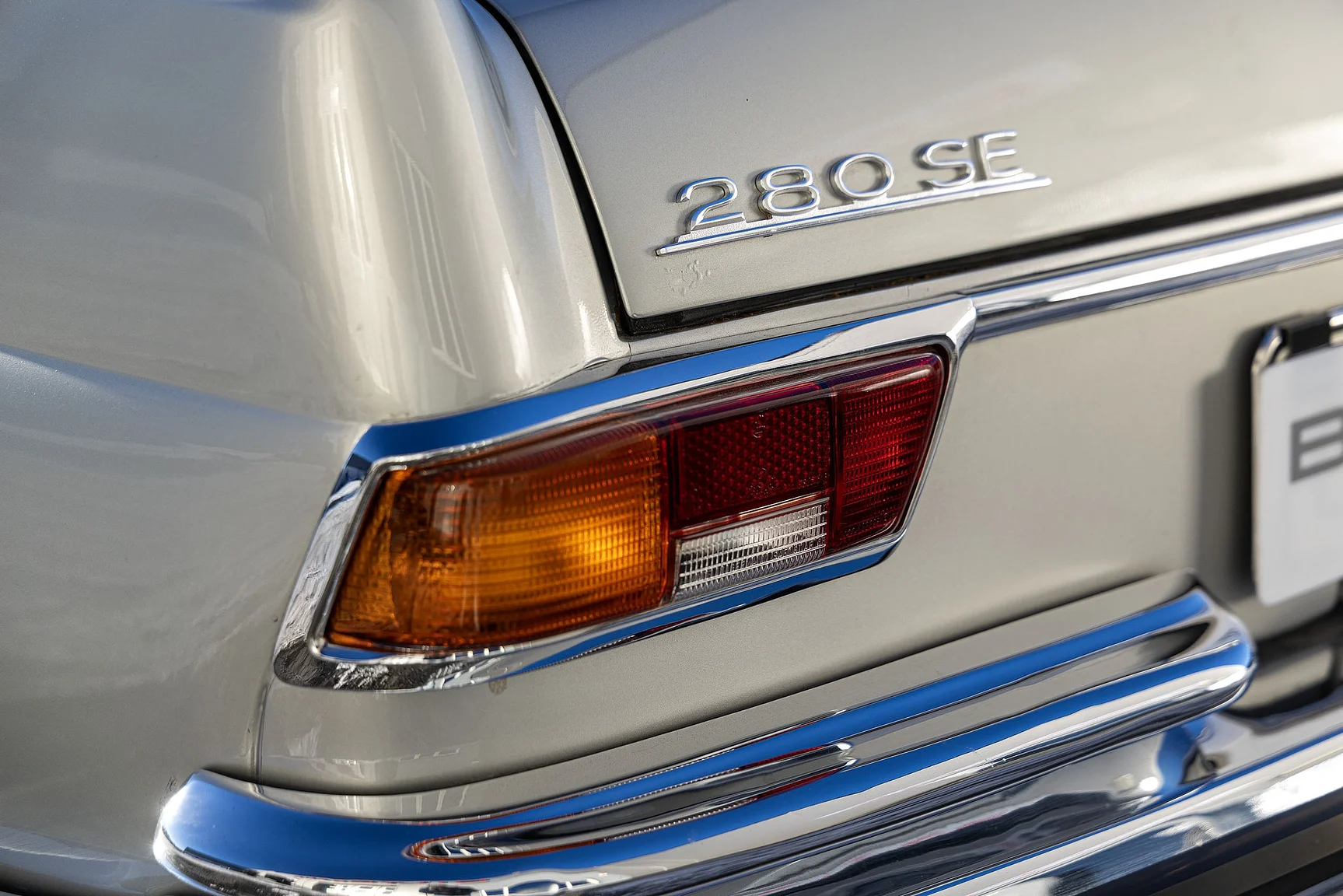Aussenfoto 1970 Mercedes-Benz  280 SE 3.5 Coupé (15)