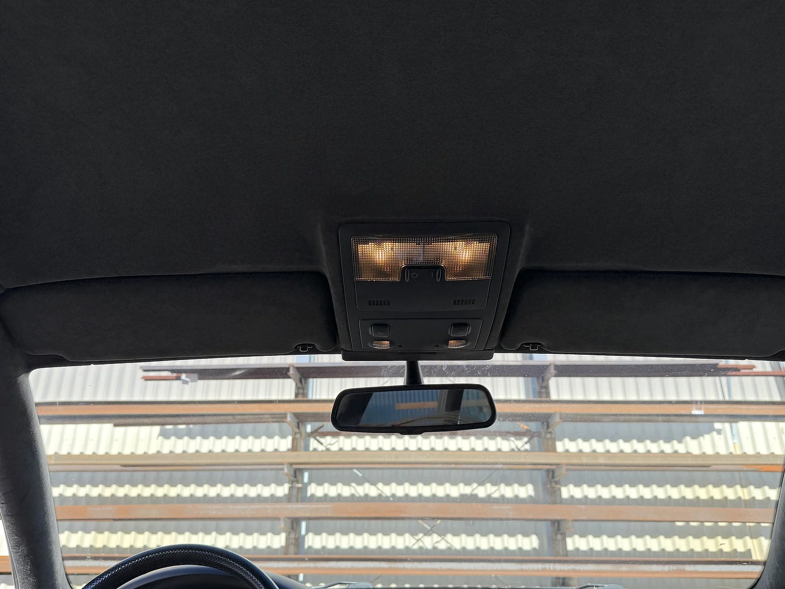 Interior image of 2002 Audi RS 6 Avant (30)