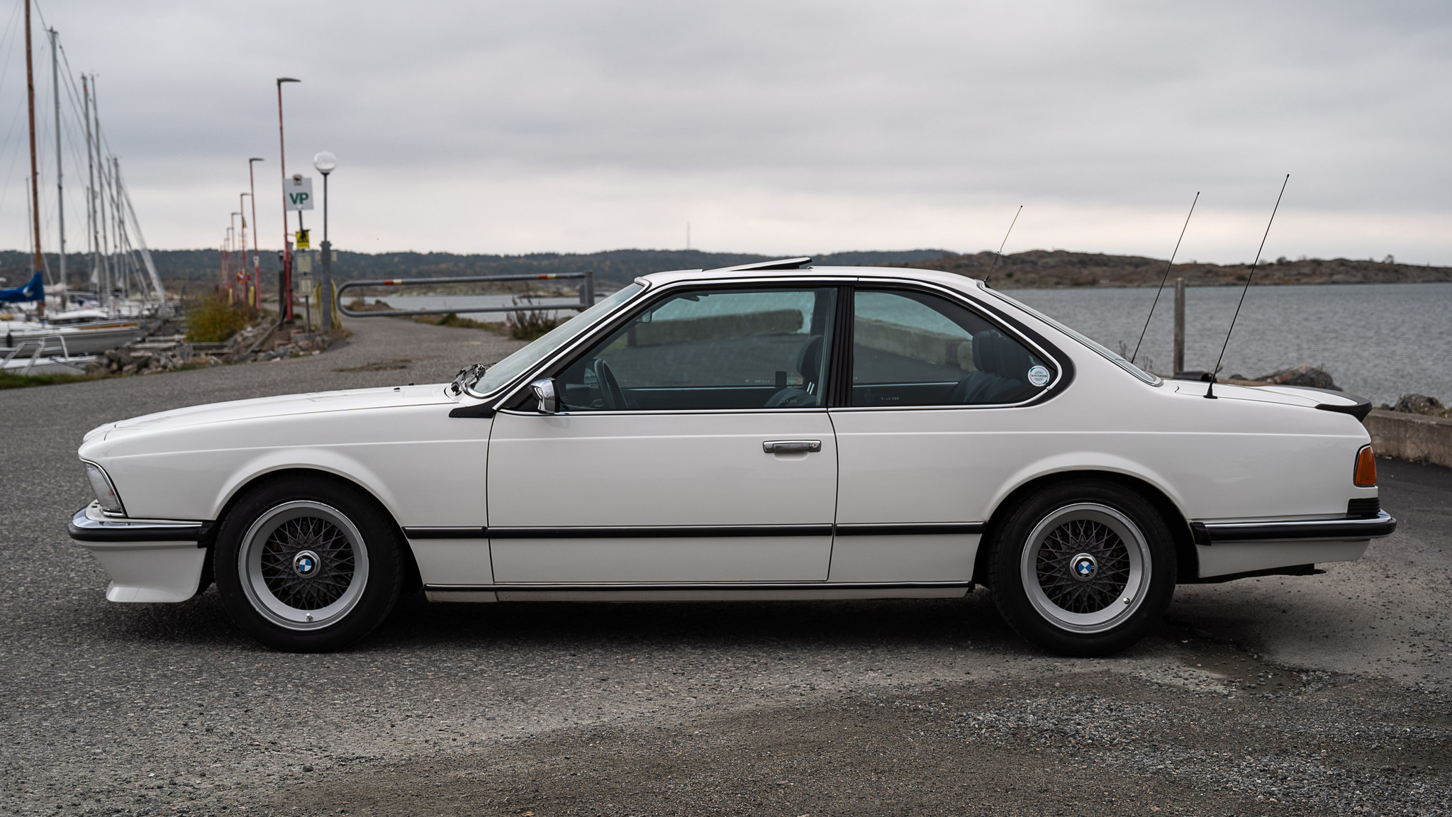 Exterior image of 1983 BMW 635 CSi