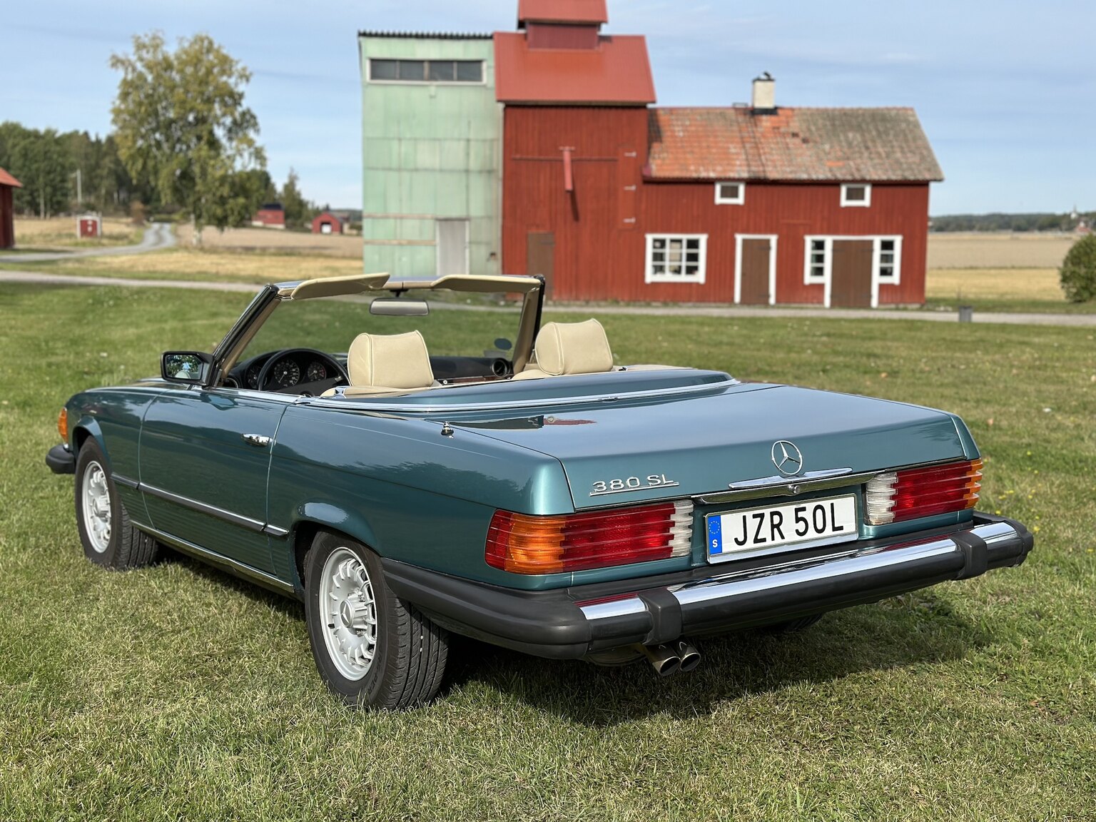 Exteriörbild på 1985 Mercedes-Benz 380 SL