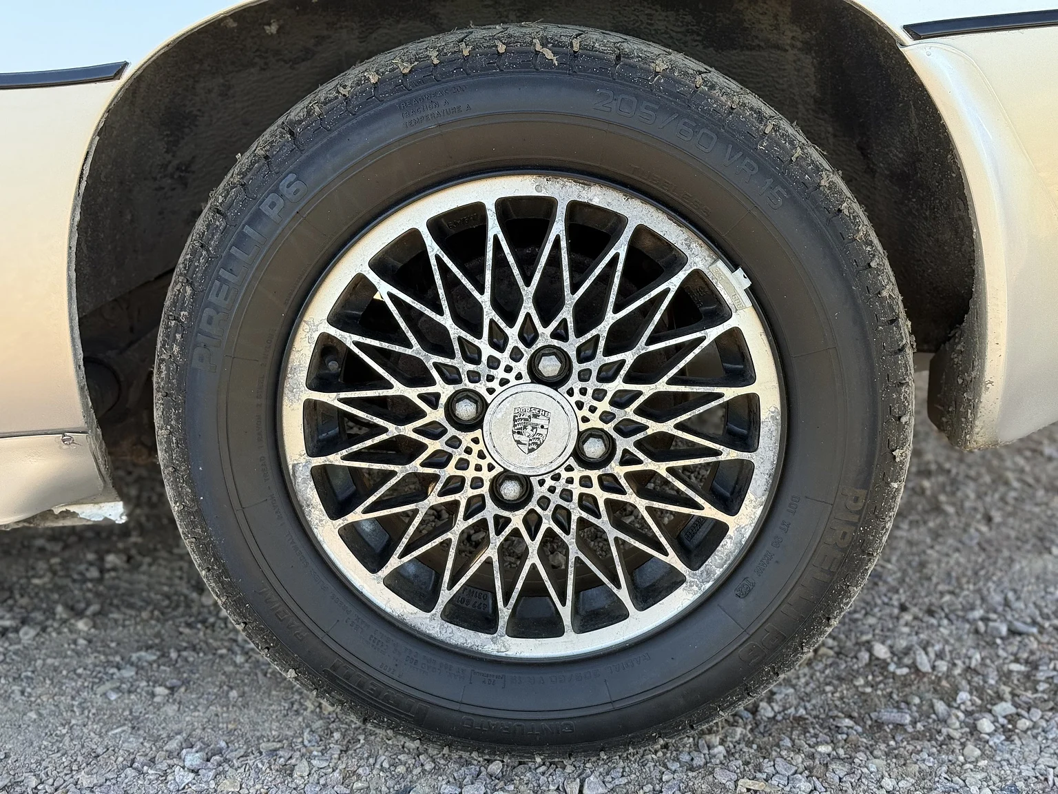 Aussenfoto 1979 Porsche 924  (49)