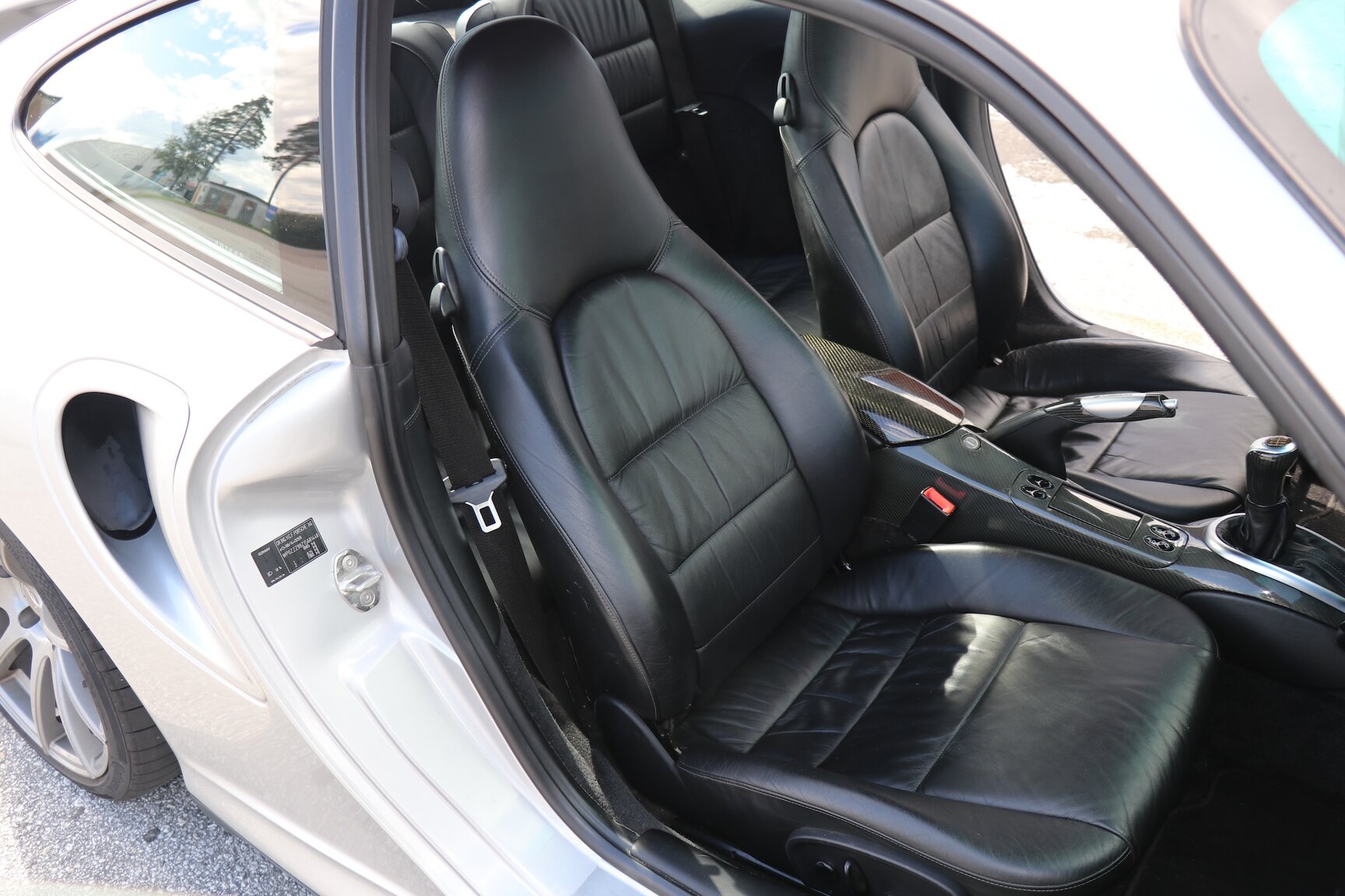 Interior image of 2001 Porsche 911 Turbo