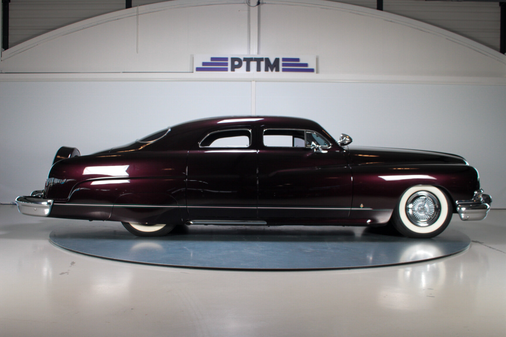 Exterior image of 1951 Lincoln Cosmopolitan 