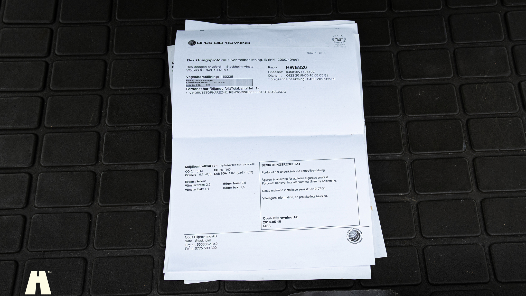 Documentation for 1997 Volvo 945 