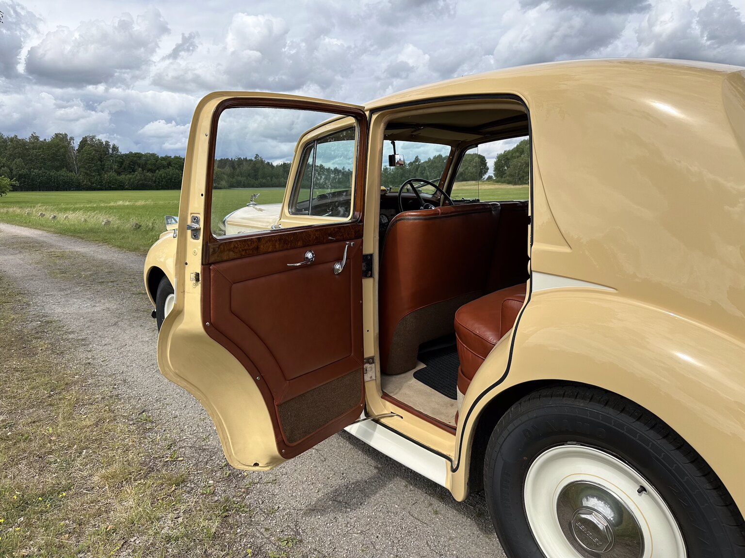 Aussenfoto 1947 Bentley Mark IV Sport Saloon
