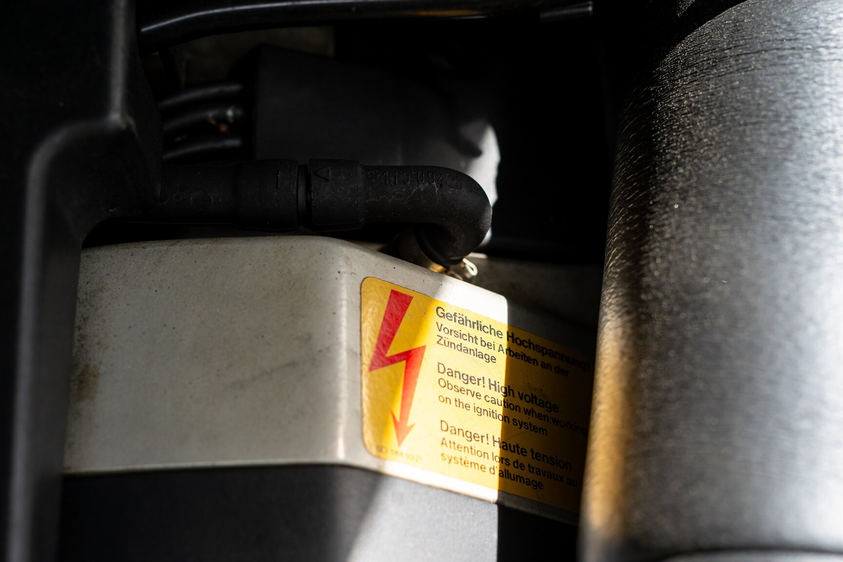Image of 1993 Mercedes-Benz 400 E mechanics