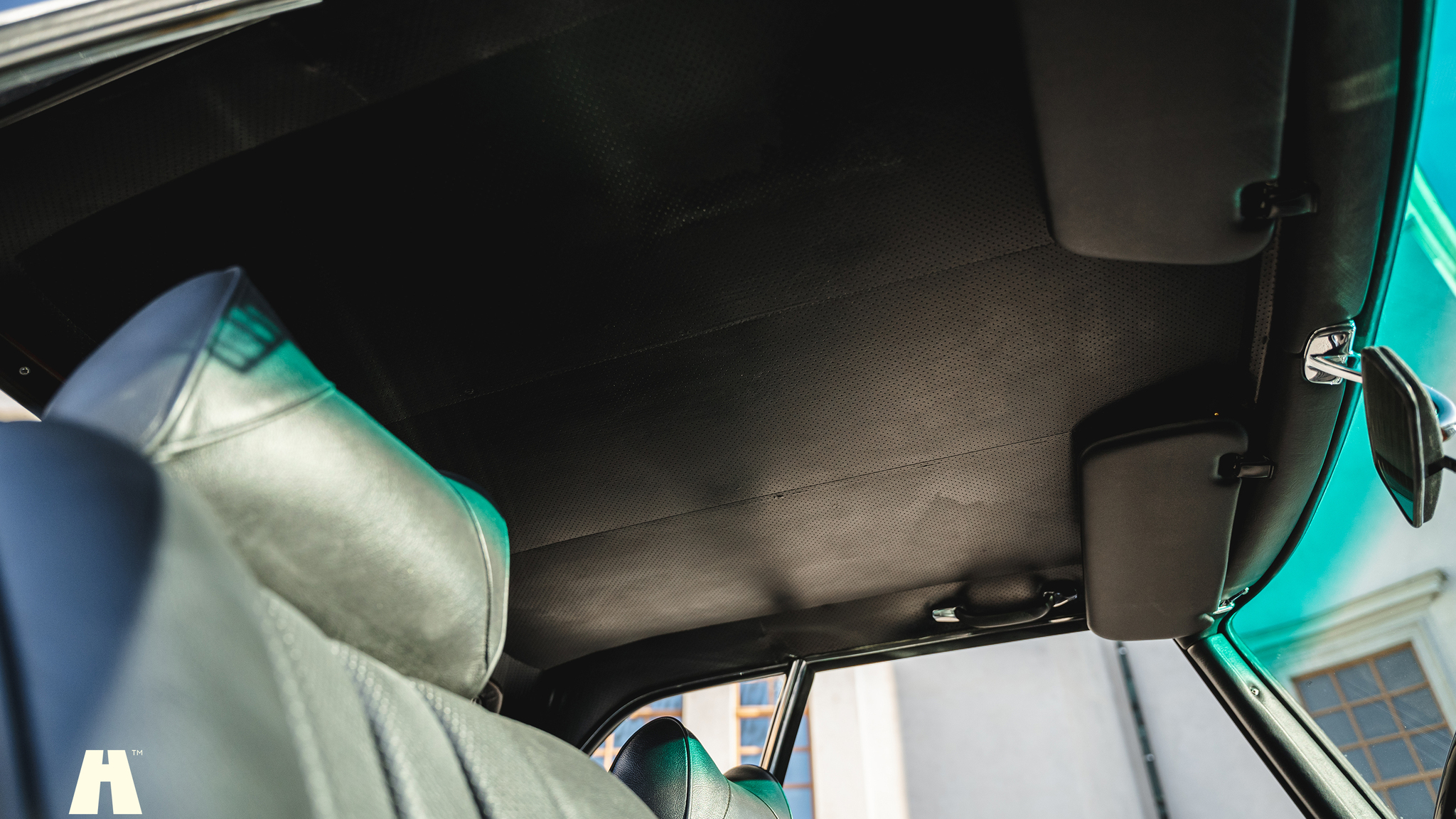 Interiörbild 1970 Mercedes 280 SL Pagoda (15)