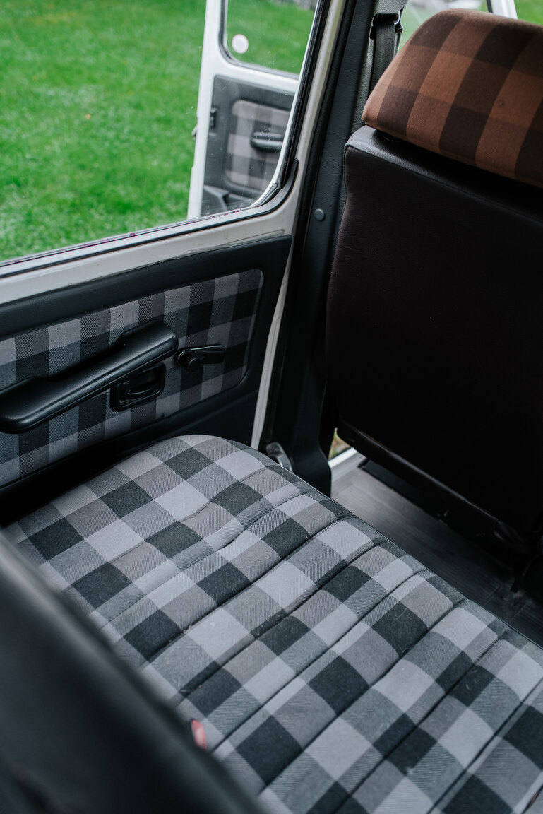 Innenraumfoto von 1989 Mercedes-Benz 300 GD