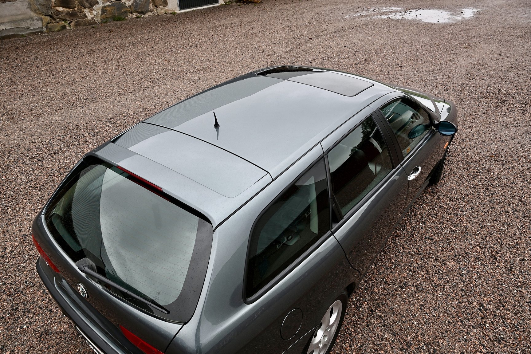 Exteriörbild på 2000 Alfa Romeo 156 Sportwagon TS Selespeed Distinctive