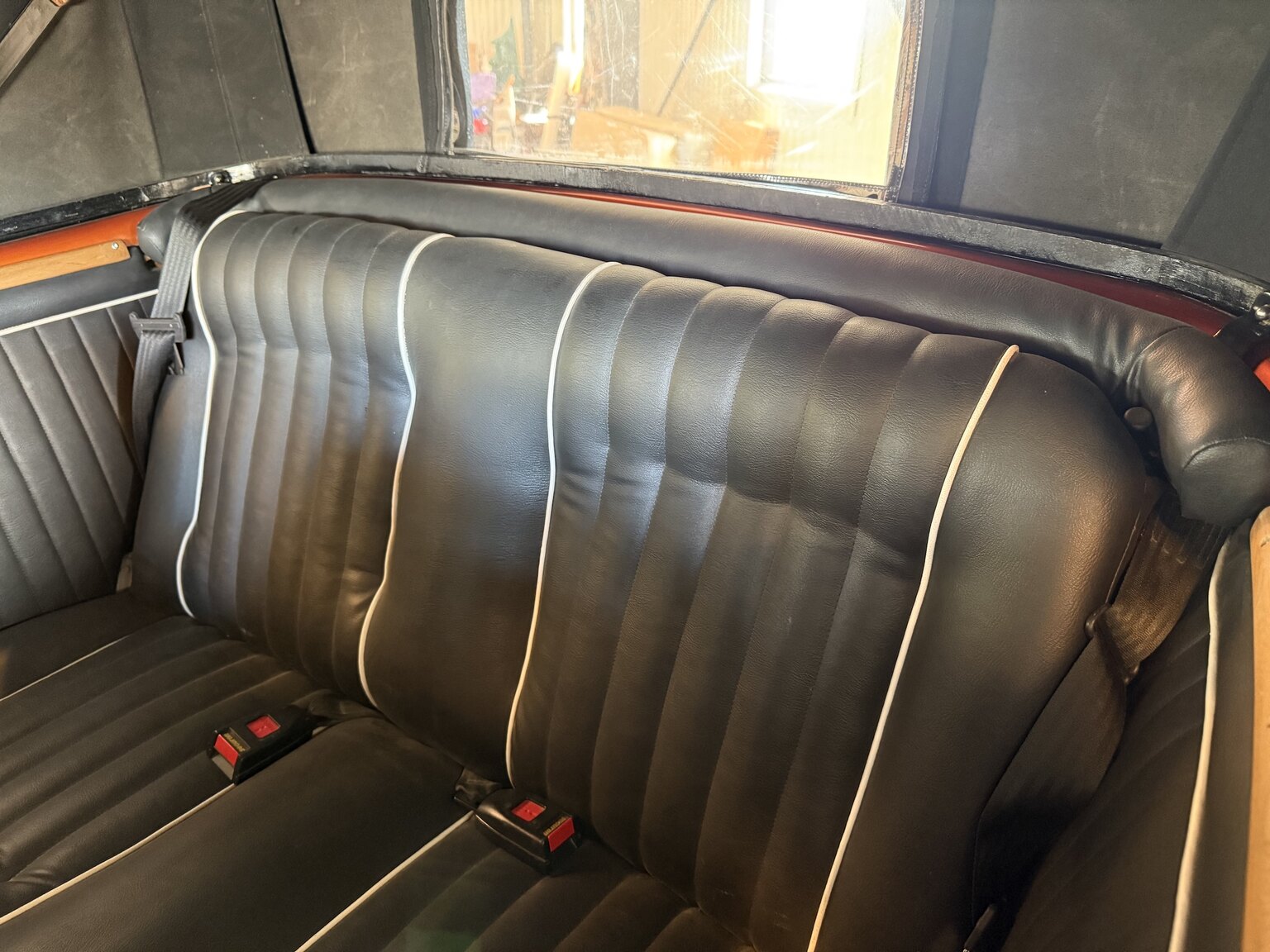 Innenraumfoto von 2012 Hot Rod T