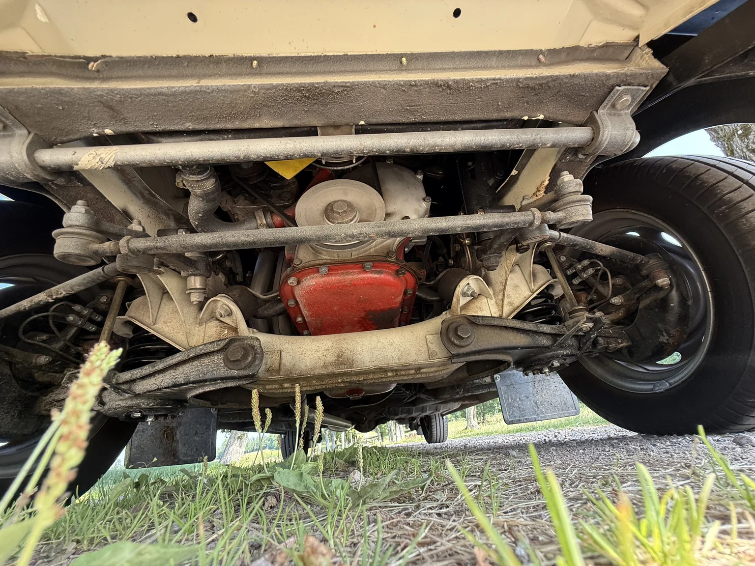 Image of 1970 Volvo Amazon mechanics (29)