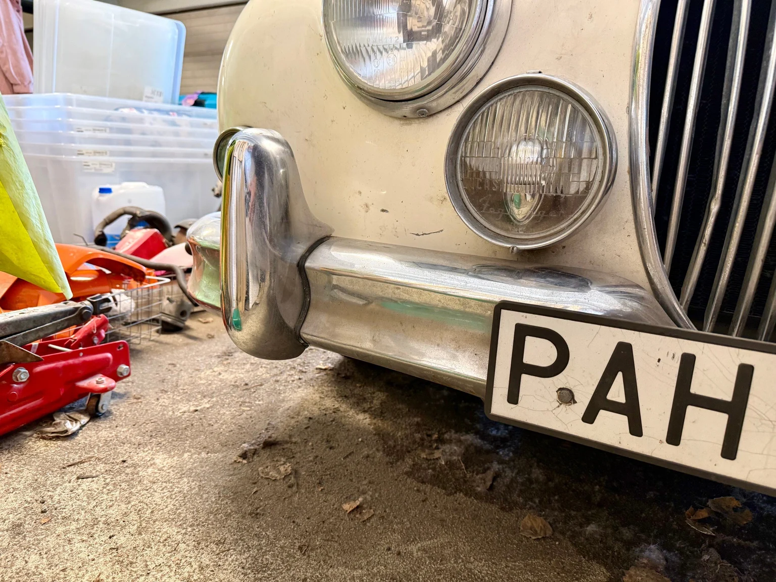 Exteriörbild på 1961 Jaguar Mark 2 (11)