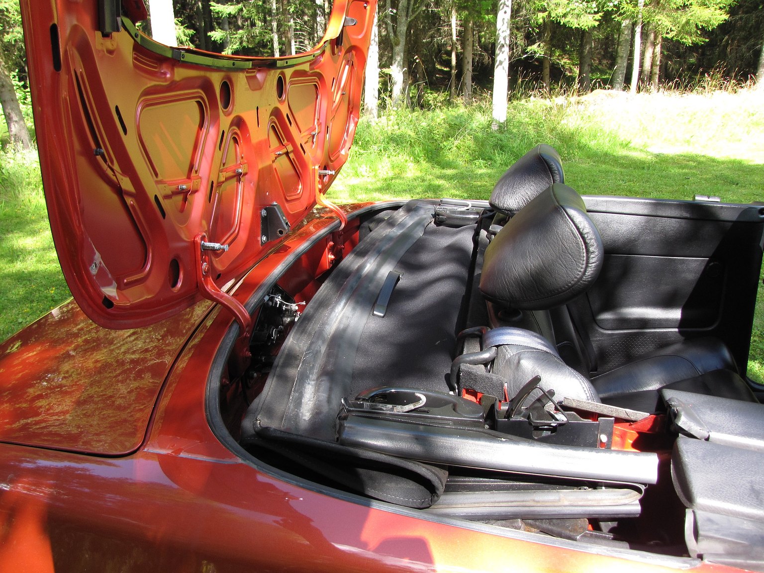Exterior image of 1999 Peugeot 306 Cabriolet 2.0 Manuell