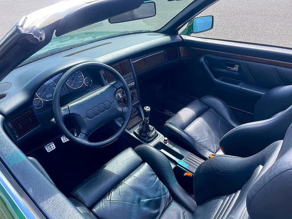 Interiörbild 1994 Audi 80 (1)