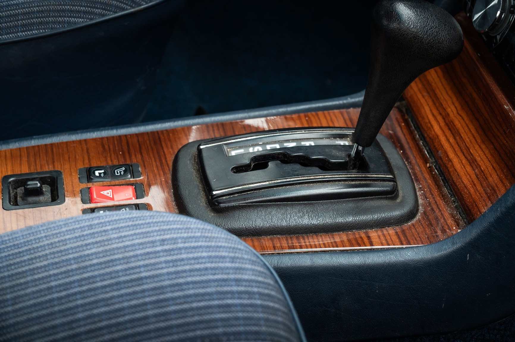 Interiörbild 1985 Mercedes-Benz 200 Automatic