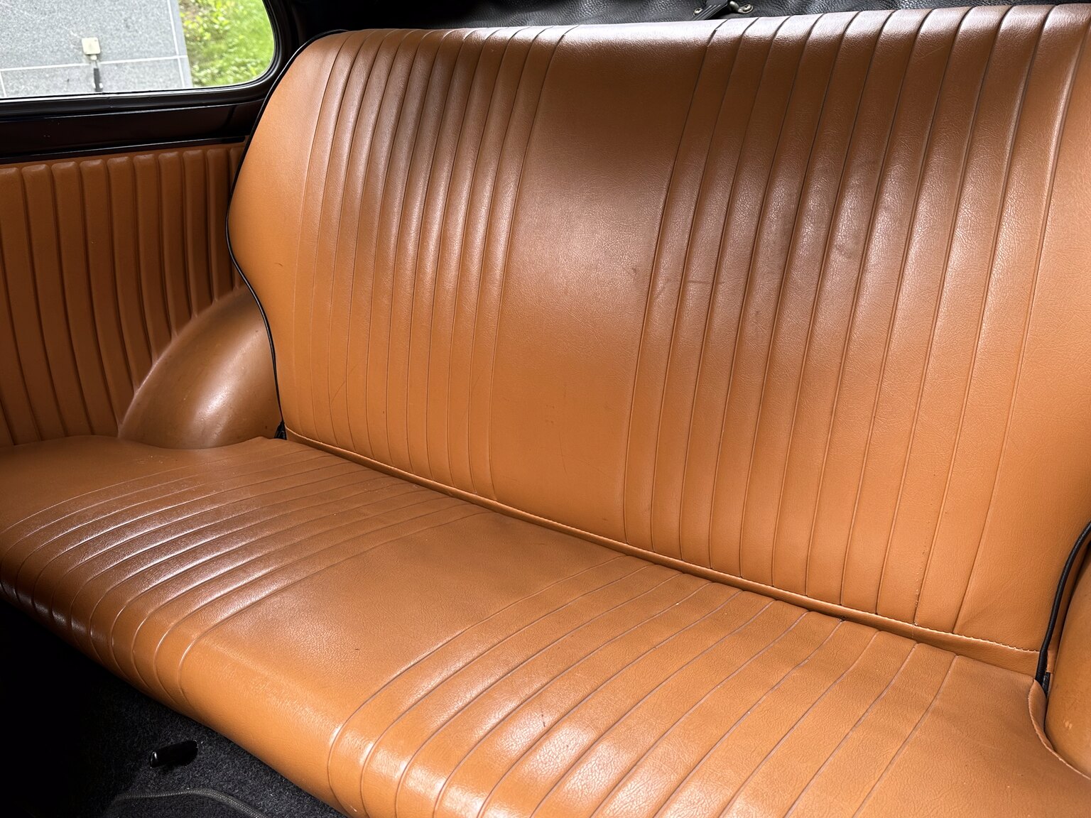 Interior image of 1971 Fiat 500 L (25)