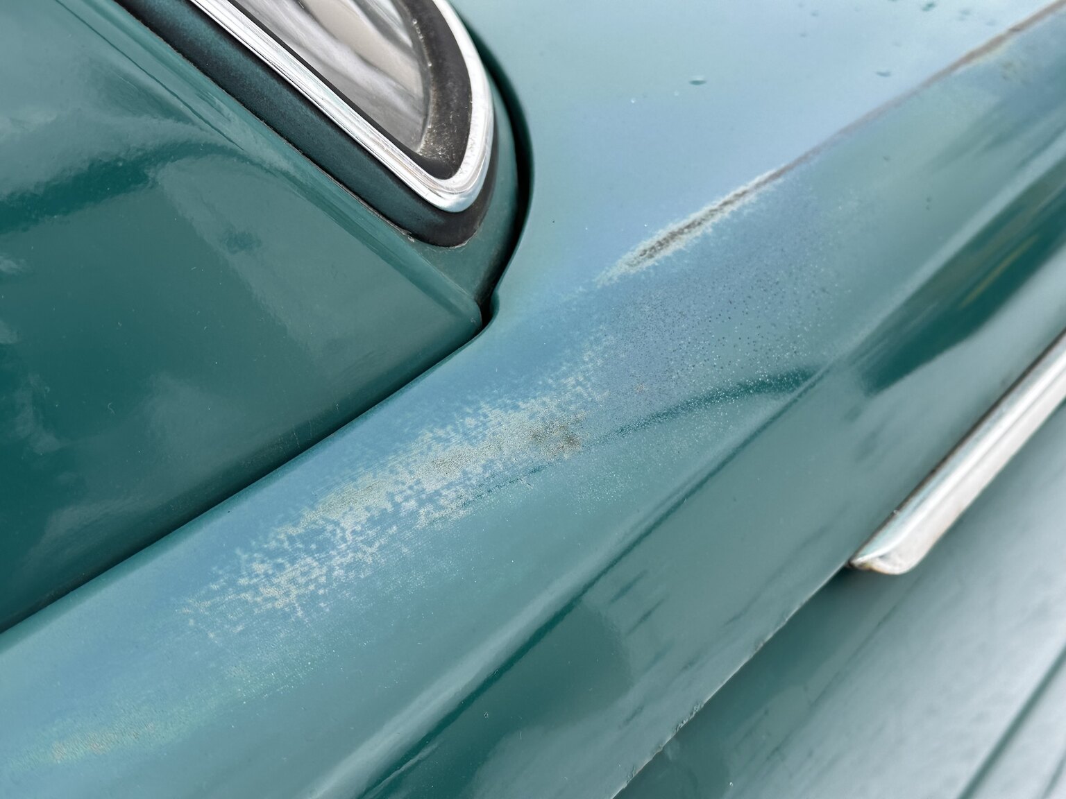Exterior image of 1965 BMW 1600