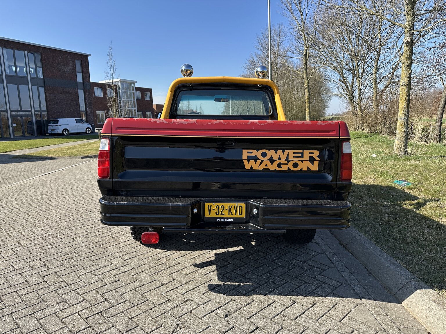 Exteriörbild på 1979 Dodge Power Wagon Macho