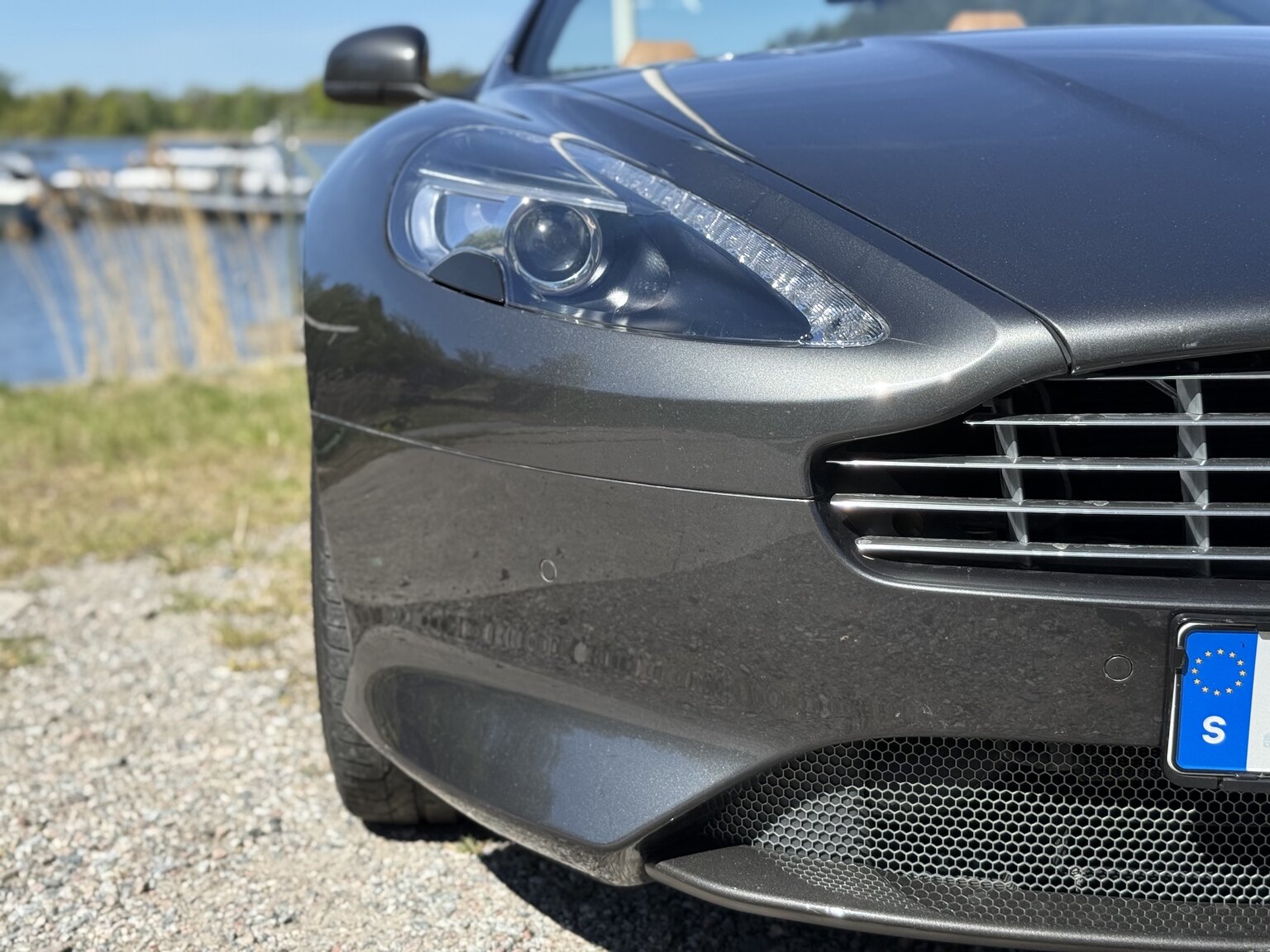 Exterior image of 2015 Aston Martin DB9 Volante