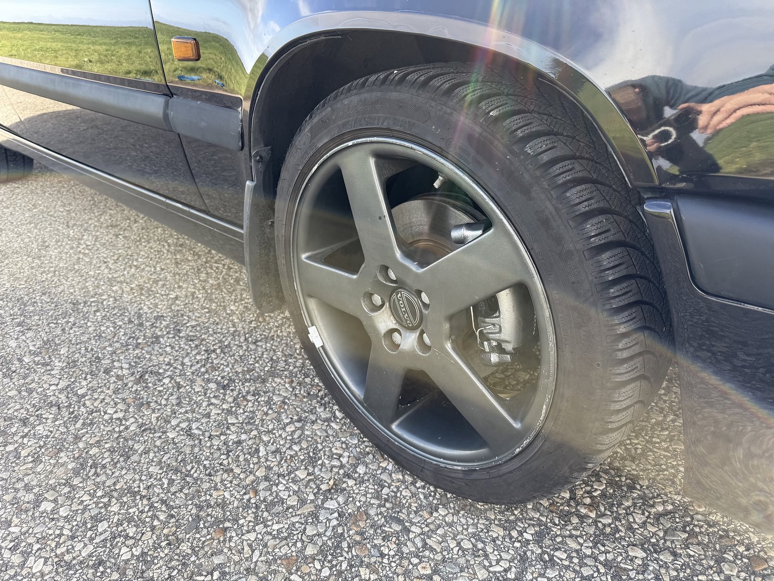 Exterior image of 1995 VOLVO 855 T5R T-5R