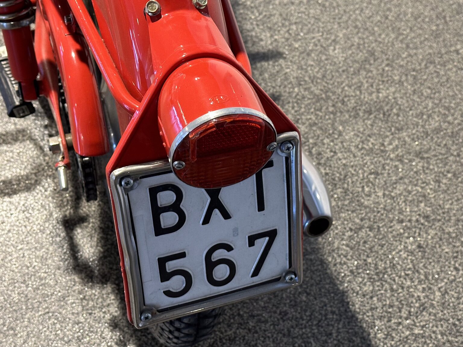 Exterior image of 1963 Aermacchi Harley-Davidson Ala Rossa