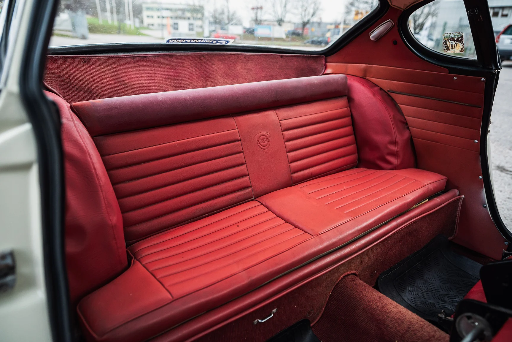 Interior image of 1964 Volvo P 1800S (50)