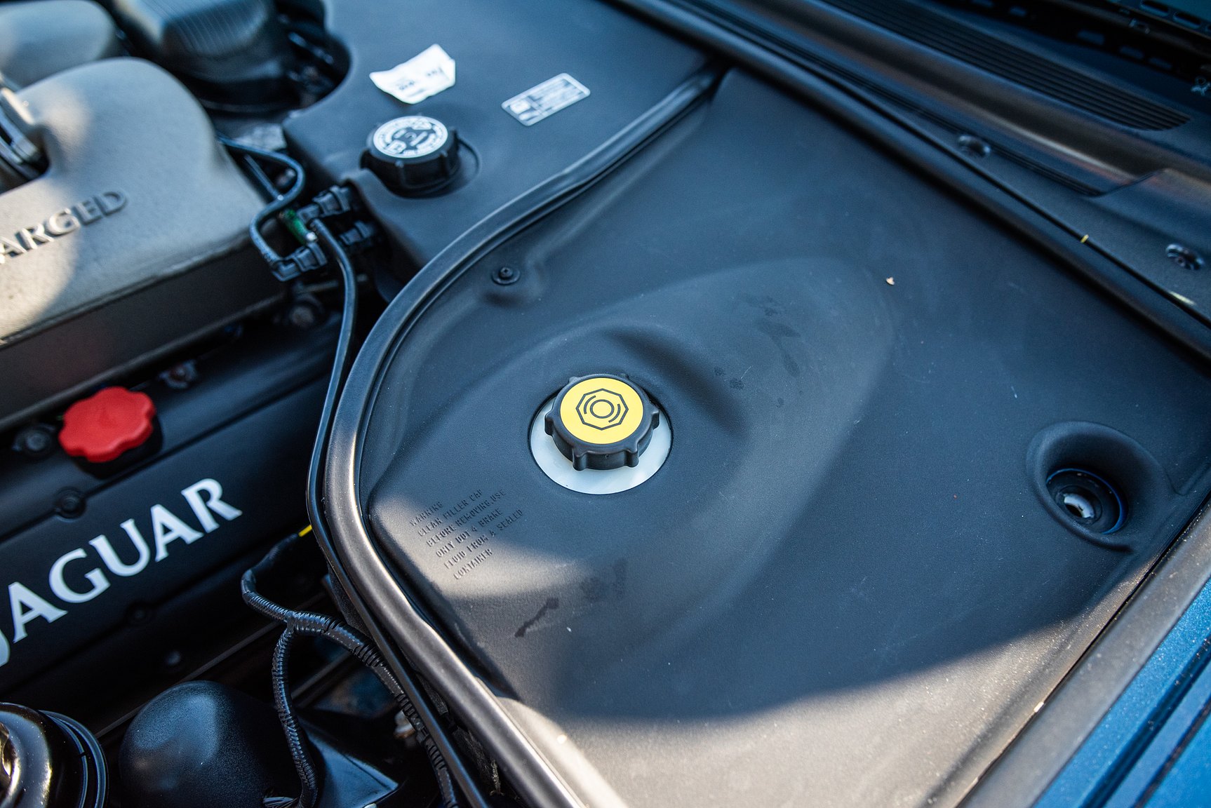 Image of 2001 Jaguar XJR mechanics