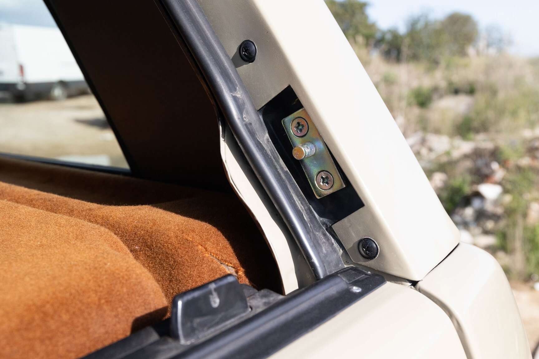 Innenraumfoto von 1991 Range Rover Restomod