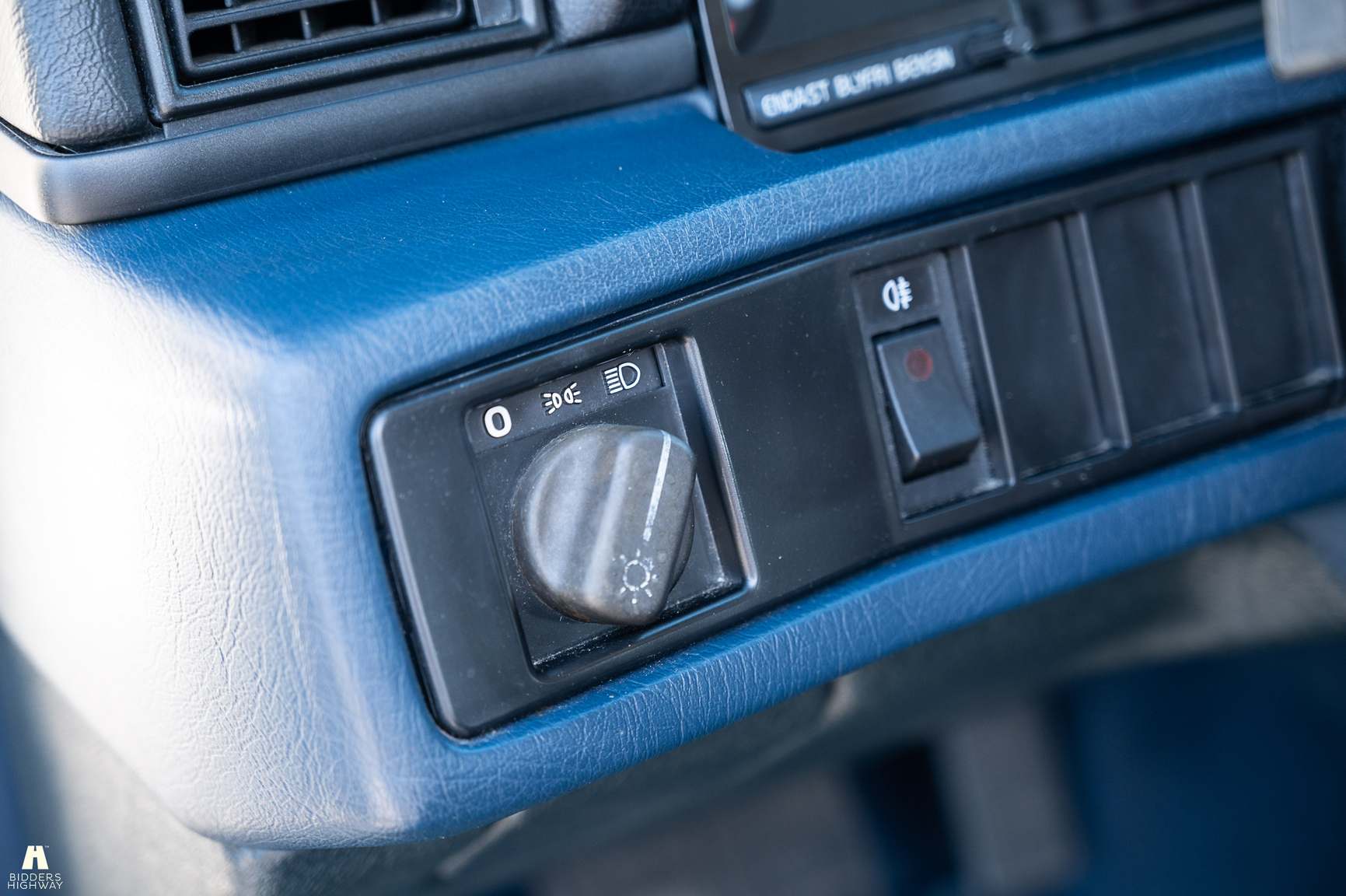 Interiörbild 1988 Volvo 740 GL (2)