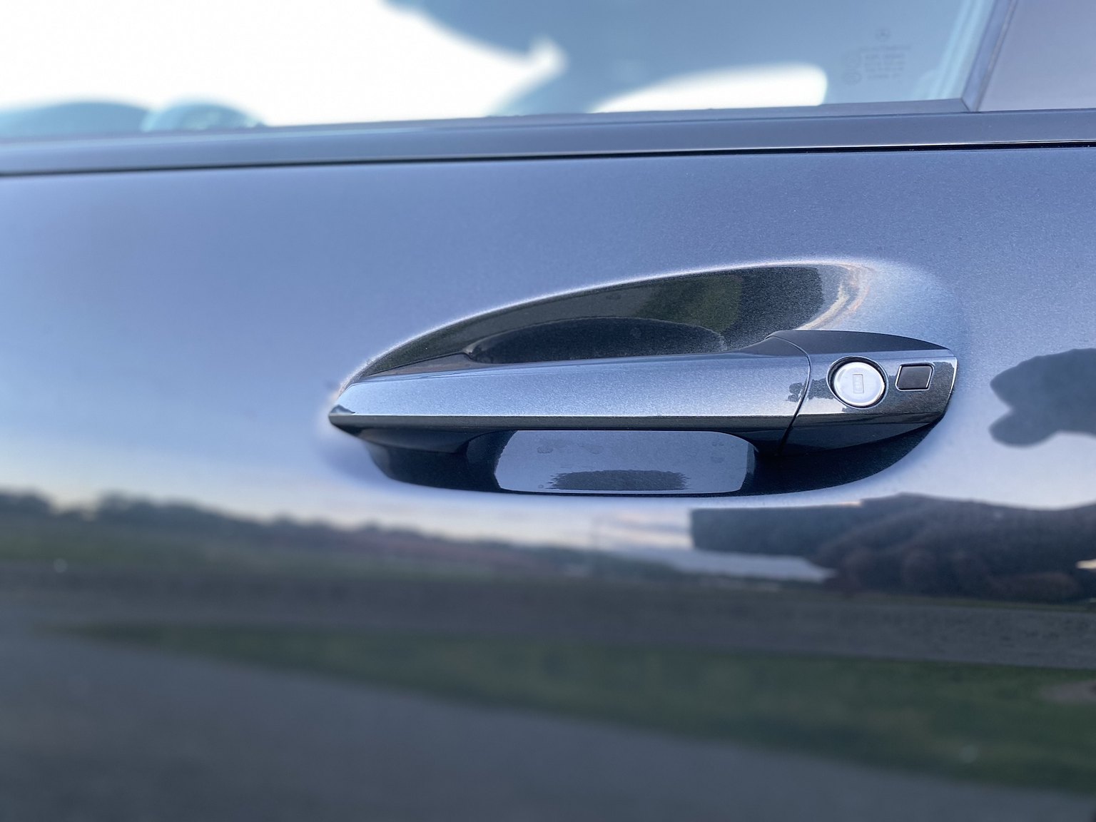 Exteriörbild på 2011 Mercedes-Benz C 63 AMG
