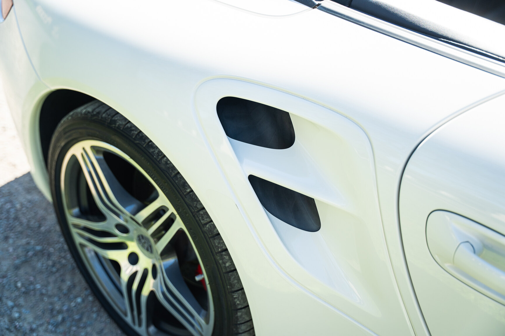 Aussenfoto 2008 Porsche 911 Turbo Cabriolet (55)