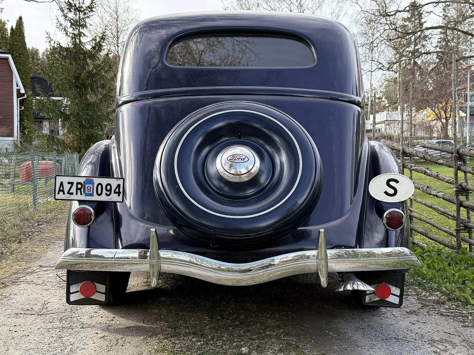 Aussenfoto 1936 Ford 214A Fordor (28)