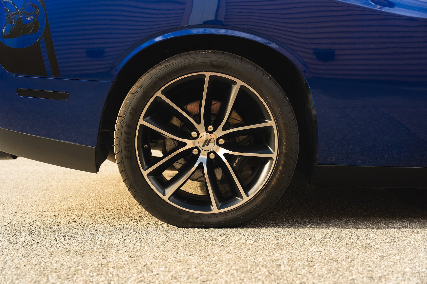 Exterior image of 2018 Dodge Challenger R/T 392