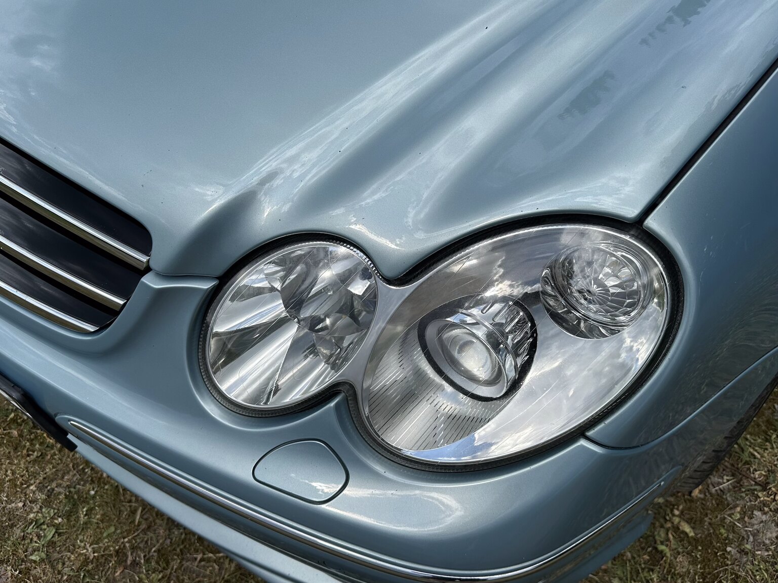 Exterior image of 2003 Mercedes CLK 500 (40)