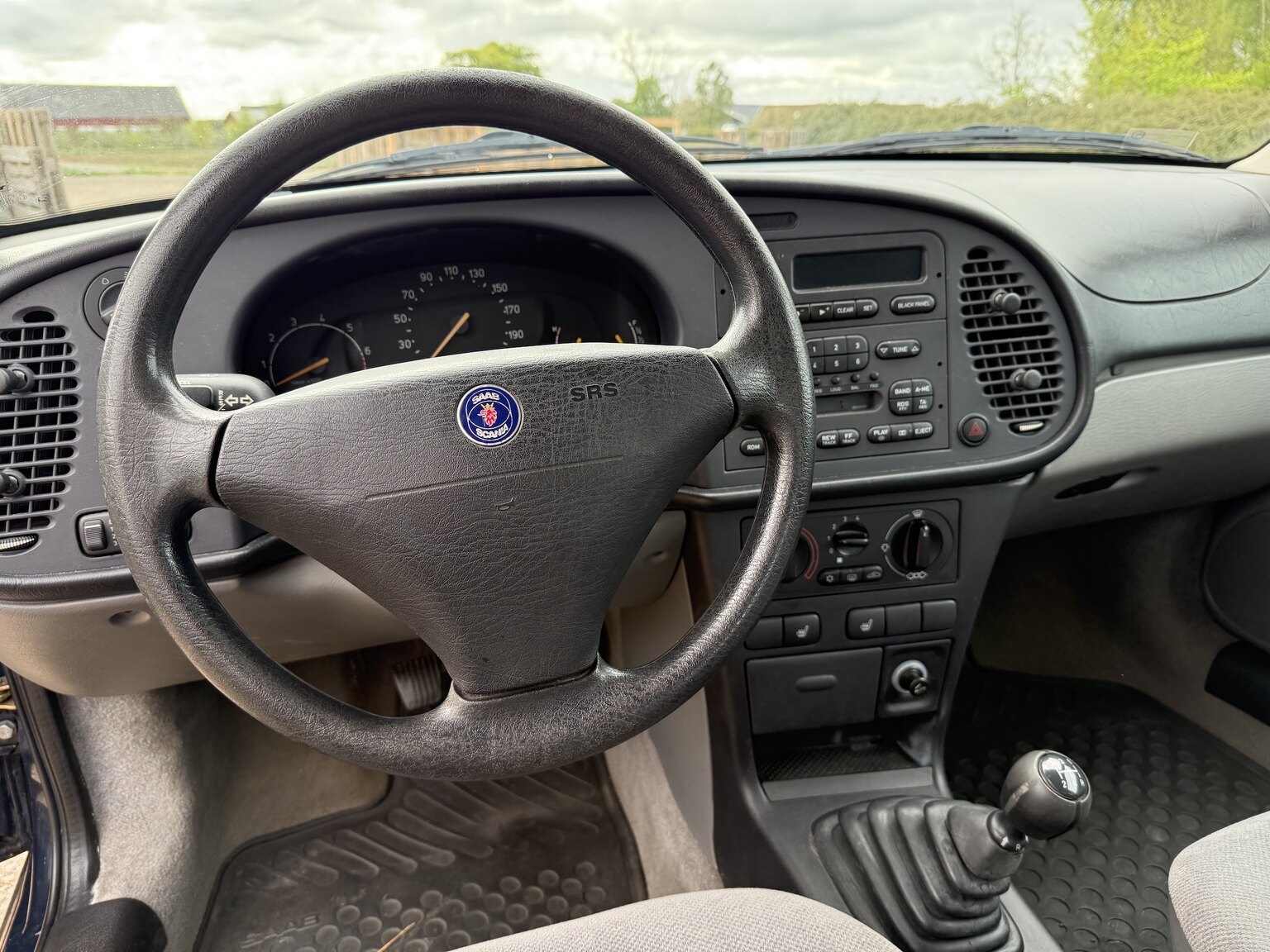 Innenraumfoto von 1997 SAAB 900
