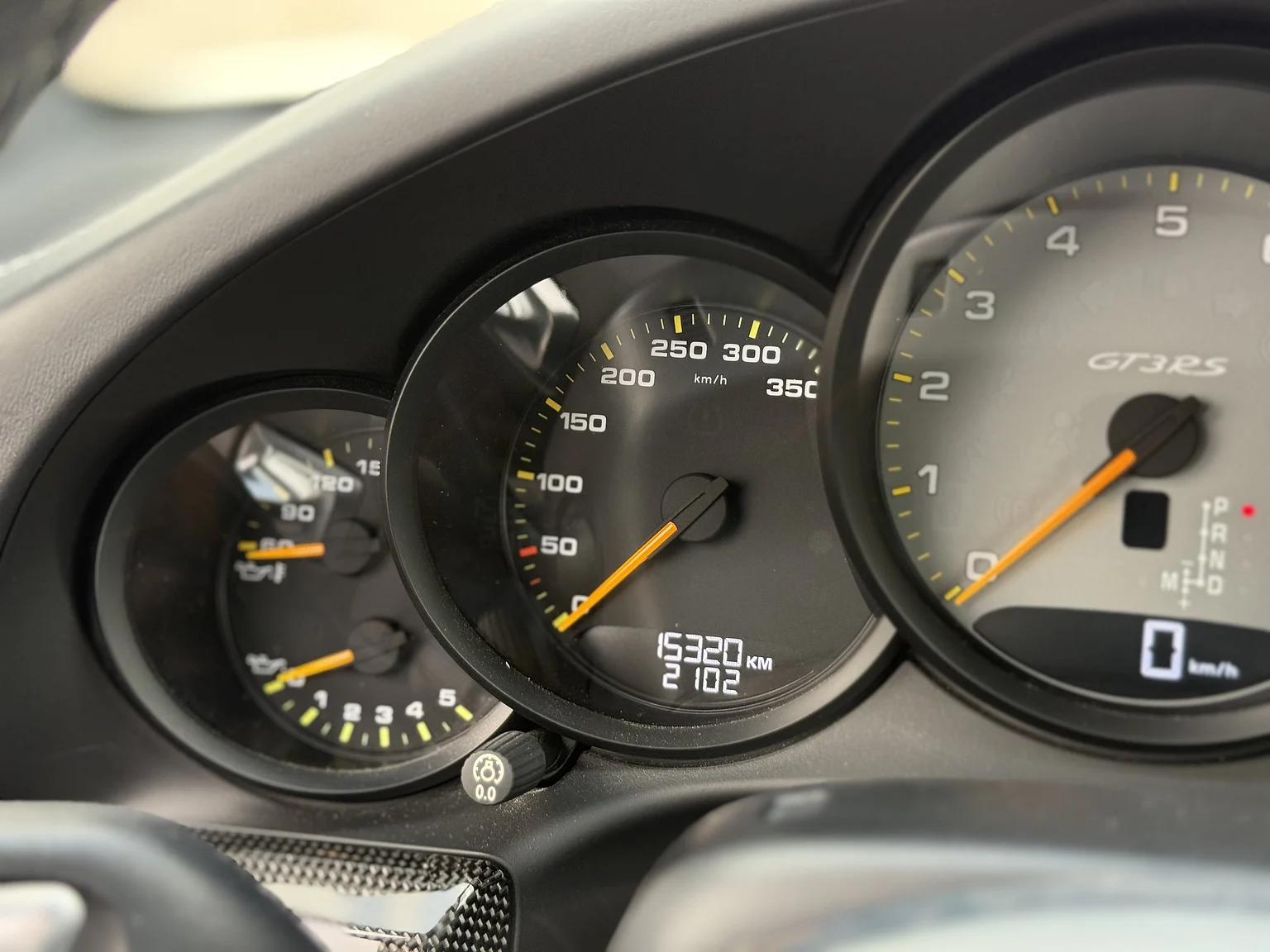 Interior image of 2016 Porsche 911 GT3 RS (35)