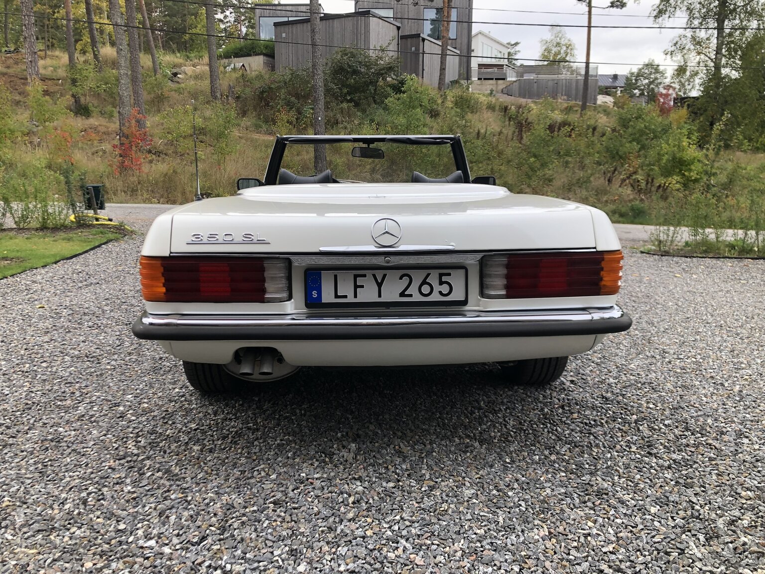 Exteriörbild på 1972 Mercedes-Benz 350 SL